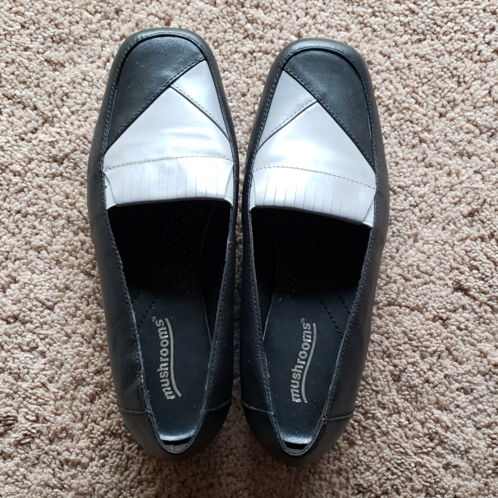 Mushrooms colorblock slip on shoes 7.5